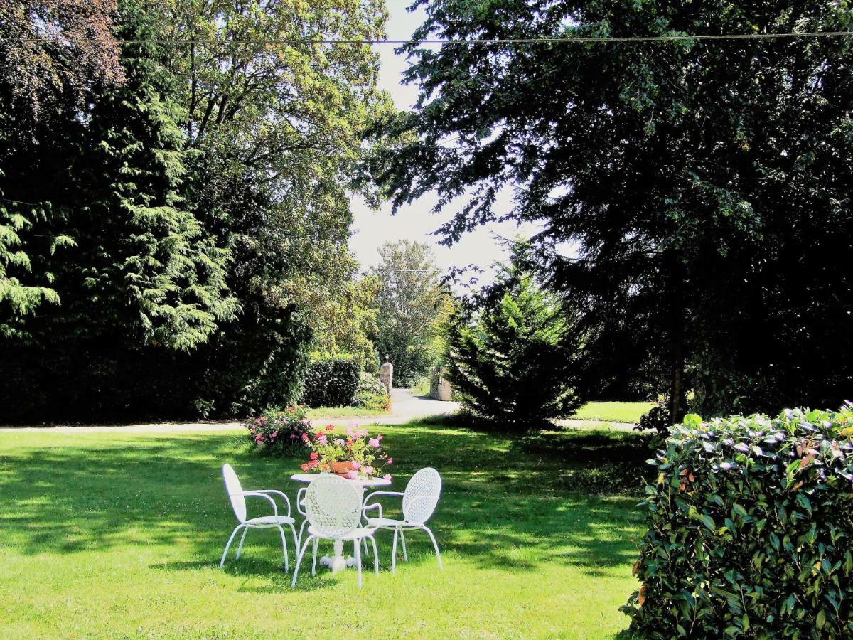 Апартаменти Le Glycine A Manoir Sainte Cecile Juvigny-Val-d'Andaine Екстер'єр фото